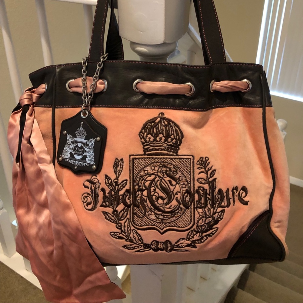 Juicy Peach Purse 🍑